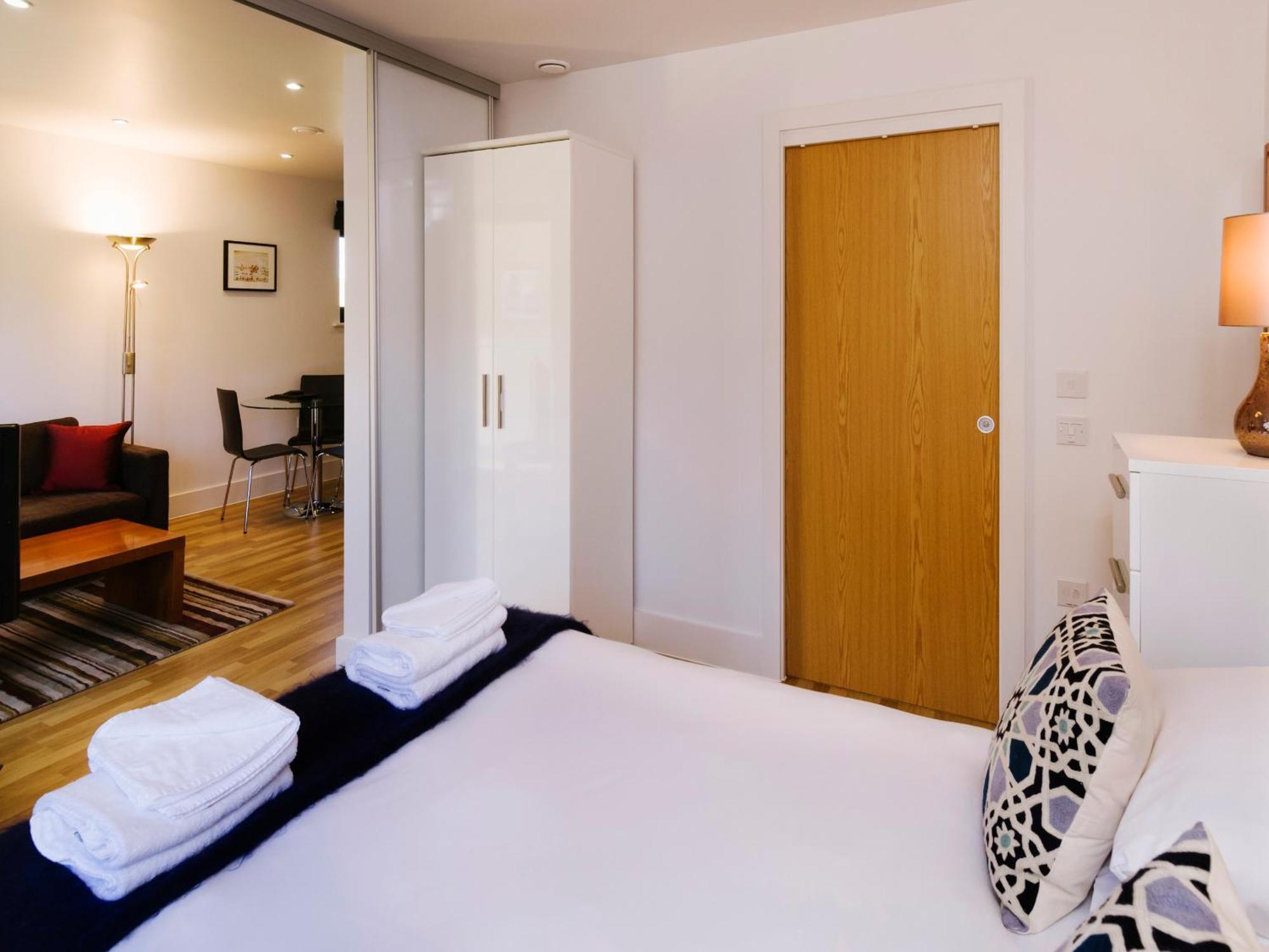 Your Space Apartments - Eden House Кембридж Экстерьер фото